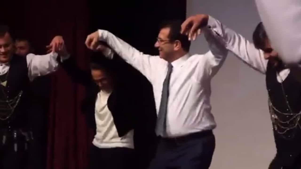 Foto - Ekrem'den asrın teklifi: Alt kümede oynayan İBB'ye transfer