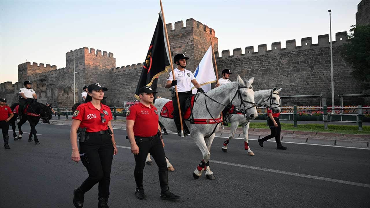 Foto - İç Anadolu’da 15 Temmuz ruhu! Vatandaşlar yoğun ilgi gösterdi