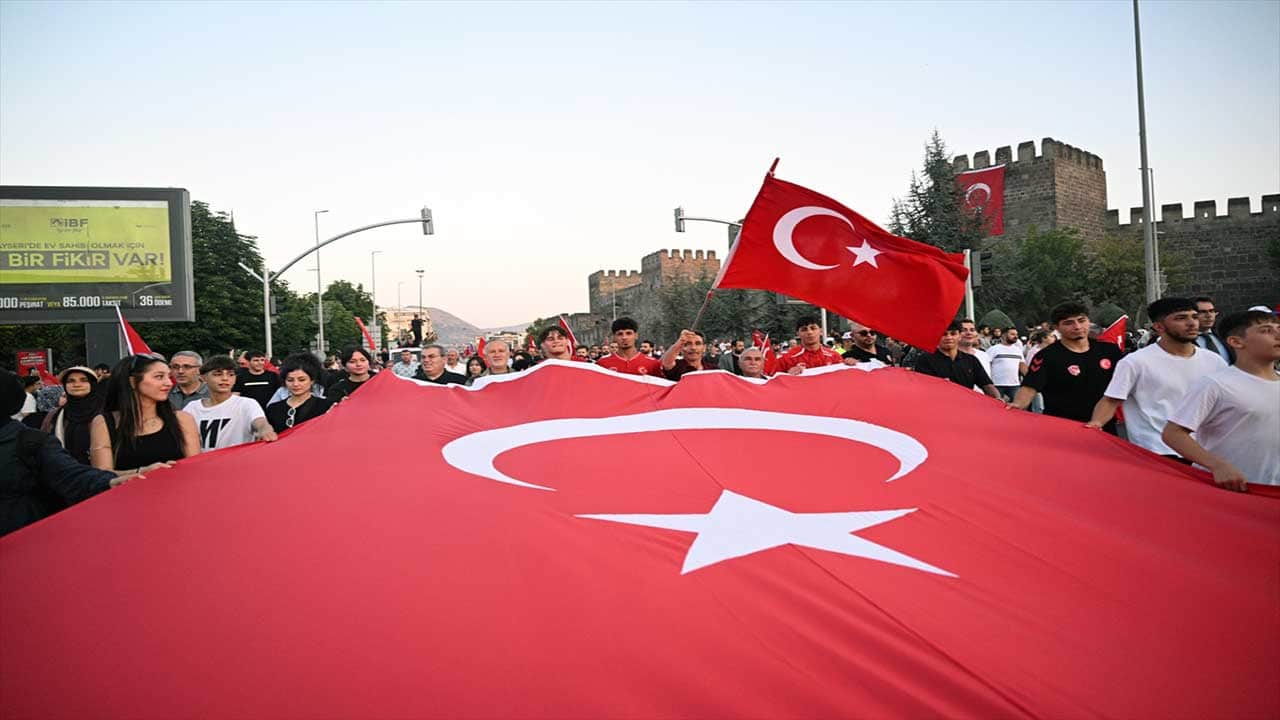 Foto - İç Anadolu’da 15 Temmuz ruhu! Vatandaşlar yoğun ilgi gösterdi