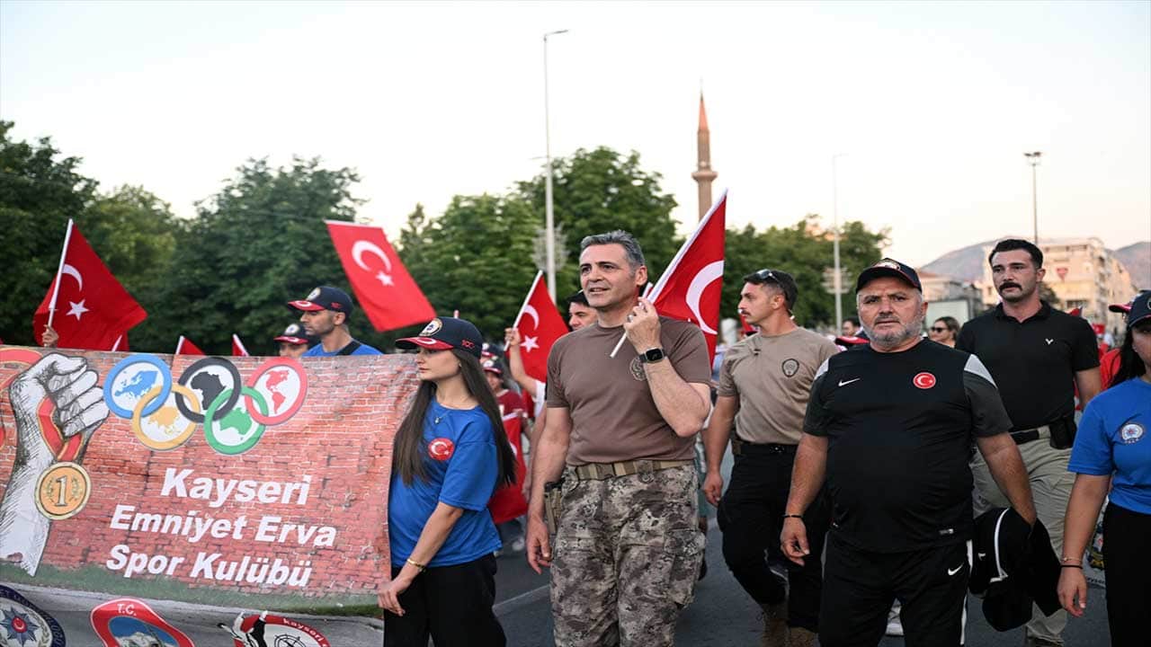 Foto - İç Anadolu’da 15 Temmuz ruhu! Vatandaşlar yoğun ilgi gösterdi