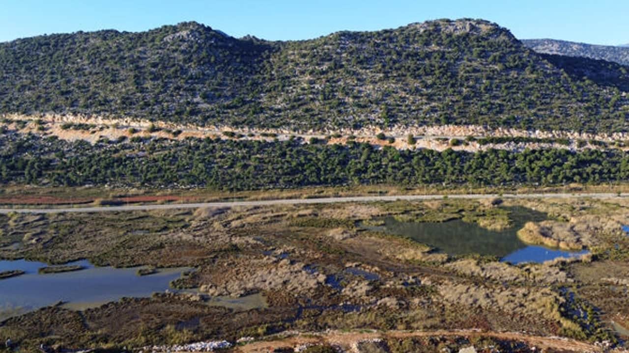 Foto - İçi mineral dolu şifalı su, Toros Dağı'nın eteğinde... Ne eklem ağrısı ne deri hastalığı kalıyor! Onun için geliyorlar