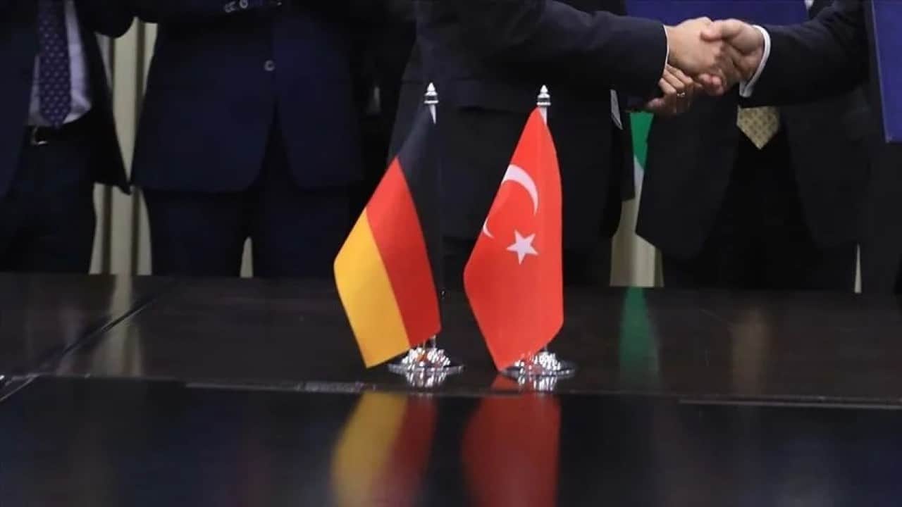 Foto - İddialar doğru çıktı: Türkiye'den Yıldırımhan ve Tayfun füzesini istediler