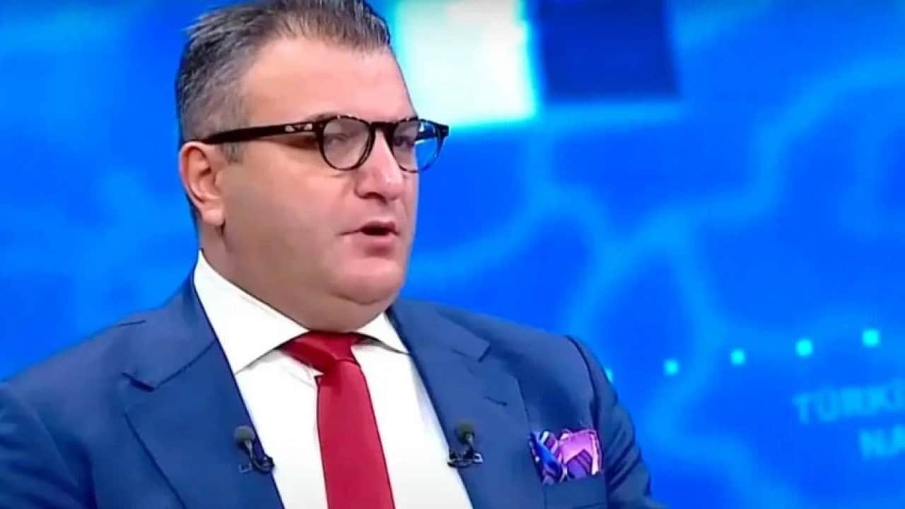 Foto - İddialar gündemi sarsmıştı: Ve Cem Küçük sessizliğini bozarak doğruladı