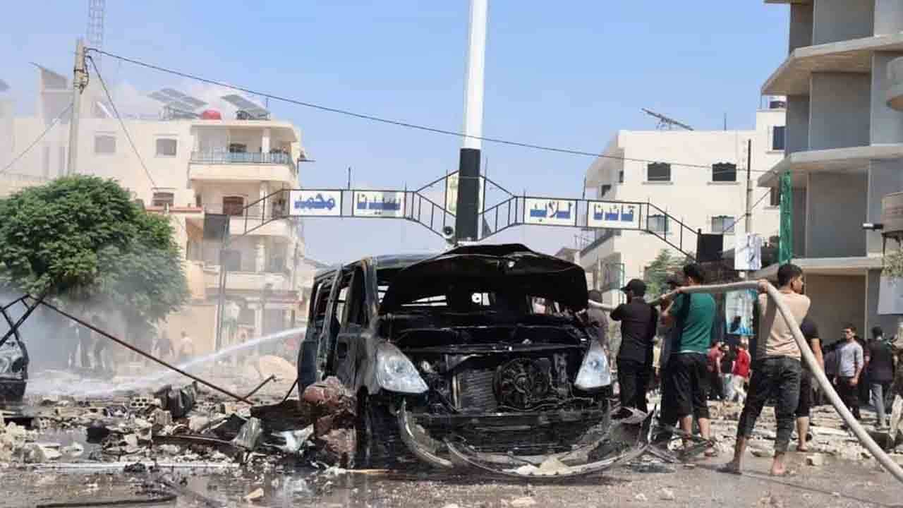 Foto - İdlib'de bombalı araç dehşeti: 5 ölü, 7 yaralı!