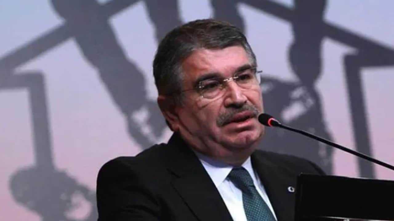 Foto - İdris Naim Şahin kimdir?