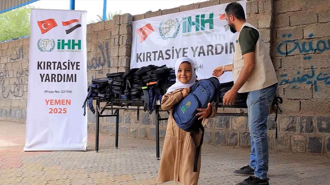 Foto - İHH'dan 21 ülkede eğitim hamlesi: 10 bin çocuğa kırtasiye desteği