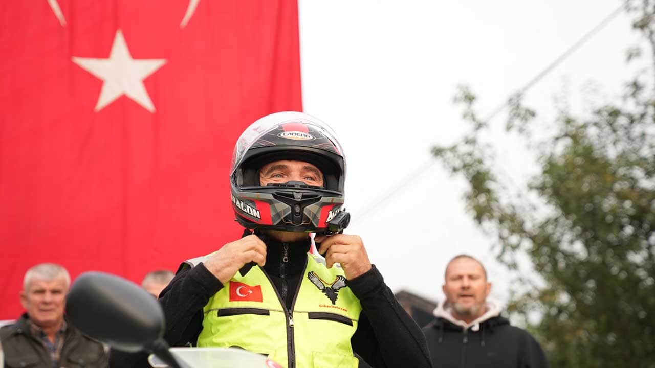 Foto - İki teker üstünde umreye: Düzceli iki arkadaş yola koyuldu