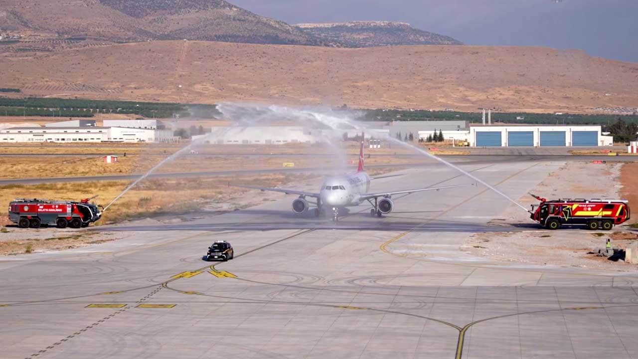 Foto - İlk yolcular karşılandı: Malatya yeni terminaline kavuştu!