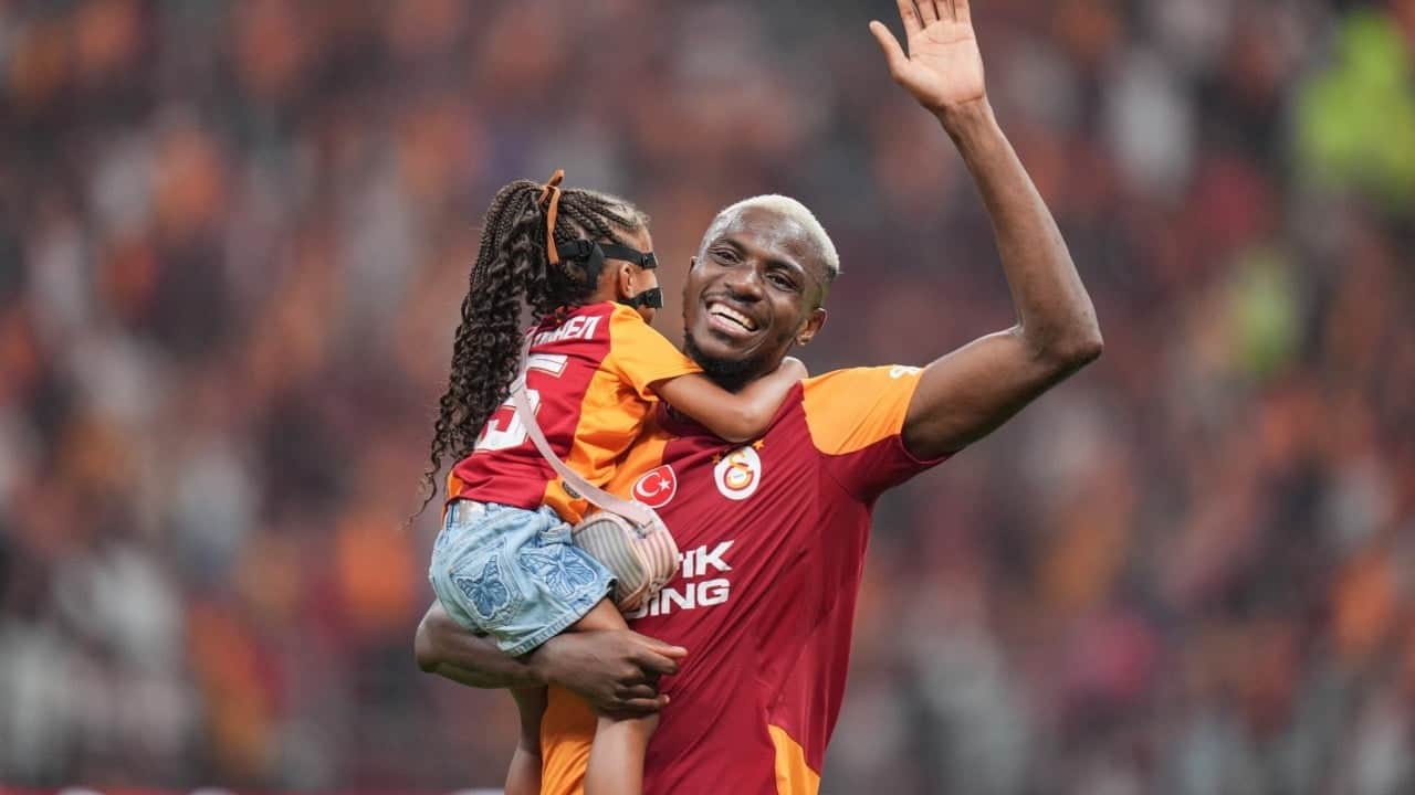 Foto - İlker Yağcıoğlu'nun Osimhen'e hitap şekli gündem oldu! Leao geldi, Batrakov geldi ve...