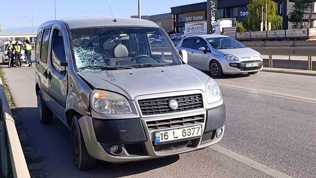 Foto - İnegöl'de feci kaza: Kamyonetin çarptığı bisikletli kız kurtarılamadı!
