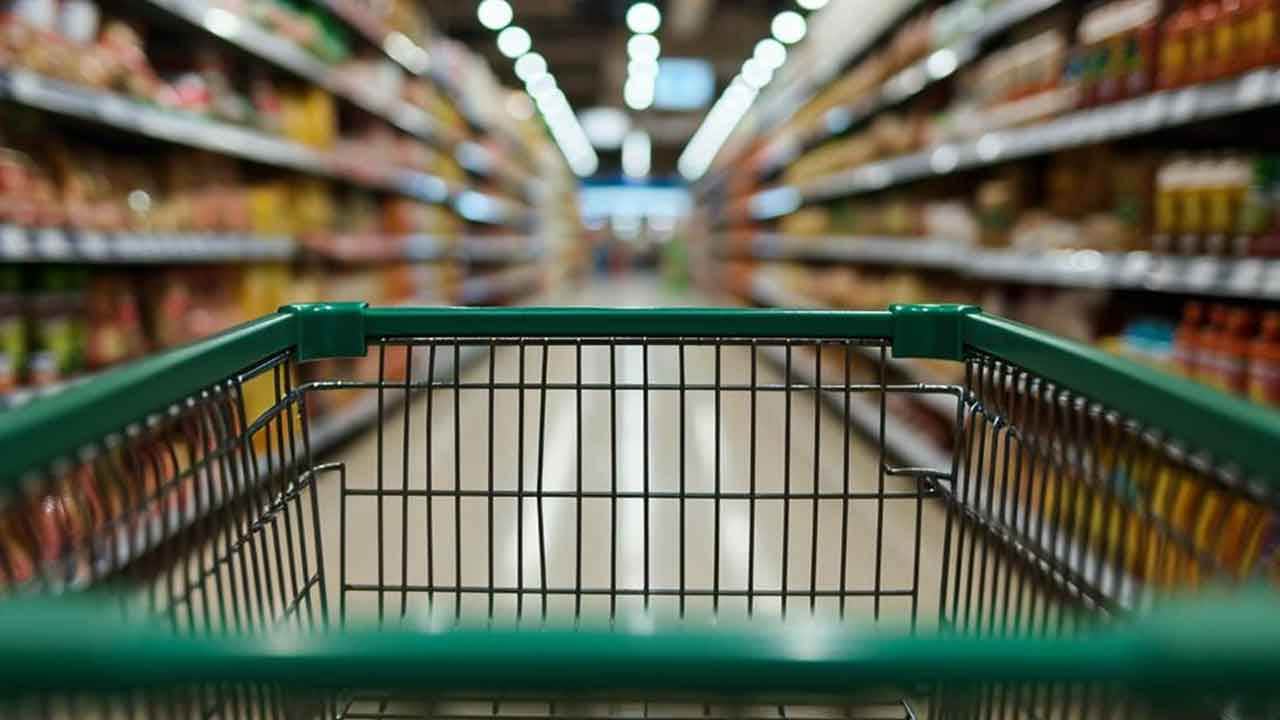İngiliz gazeteci Türkiye ile İngiltere arasındaki market fiyatlarını kıyasladı: İşte sonuç