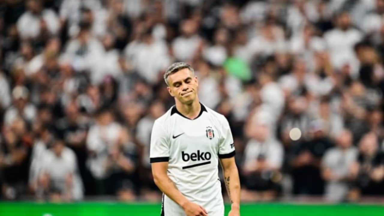 Foto - İngilizler şaşırıp kaldı: 'Tokat atan futbolcu ceza almadı!'