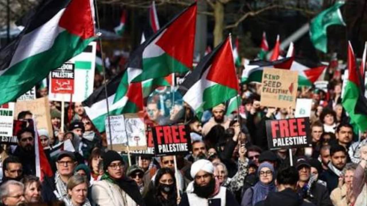 Foto - İngiltere: İşgalciye yasakta geç kaldık: Filistin’de iki devletli çözüm risk altında!