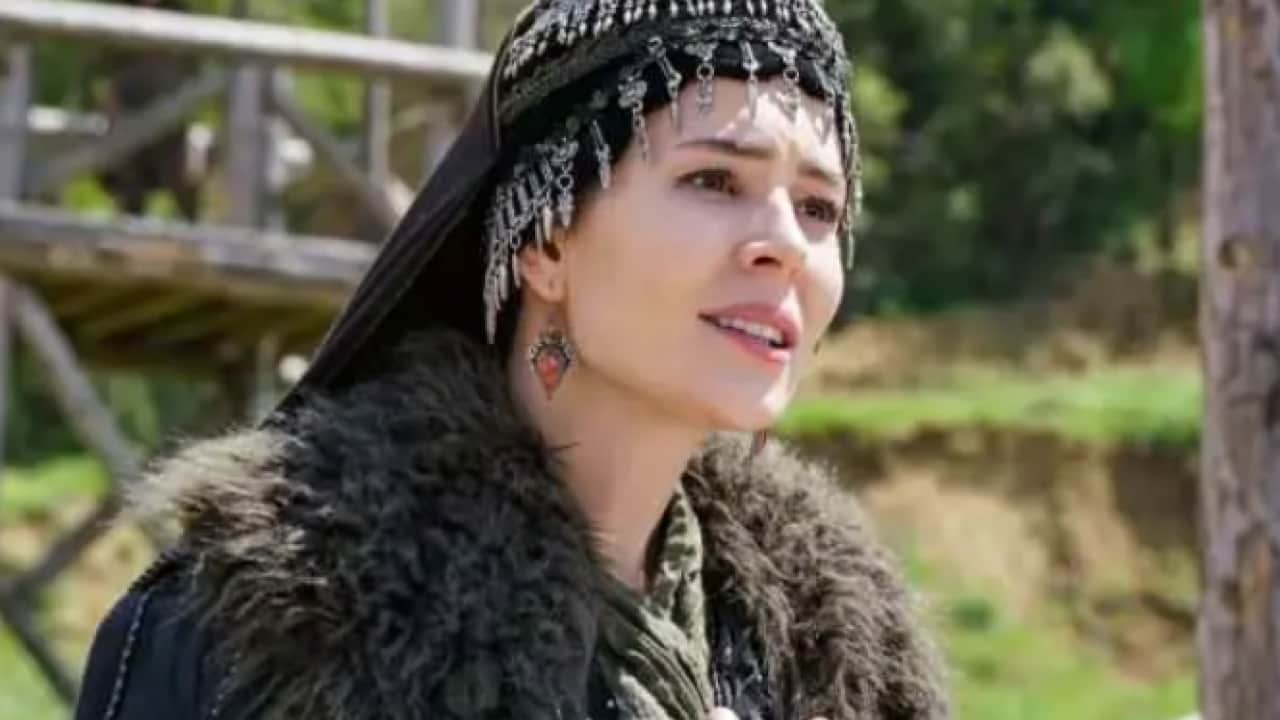 Foto - Instagram bot hesapları sildi: En çok takipçisi olan Türk ünlü belli oldu!