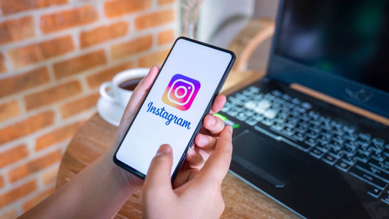 Foto - Instagram ve Facebook'ta çocuk istismarı!