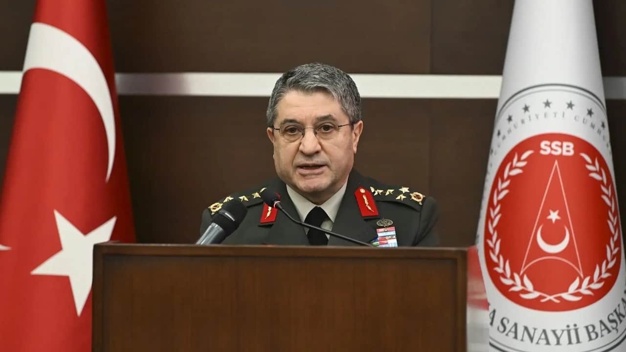 Foto - Ioannis Engolfopoulos kendisini rezil etti: Türkiye Genelkurmay Başkanı'nı göndermedi