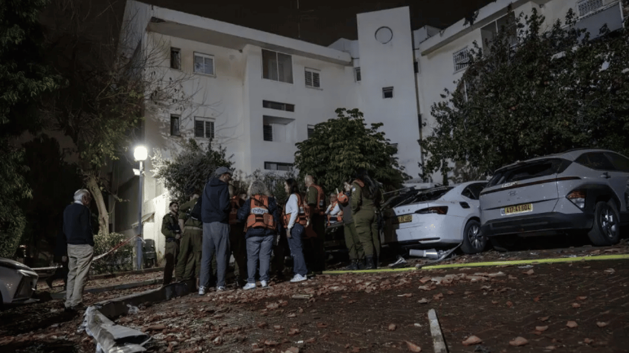 Foto - İran füzeleri demir kubbeyi deldi geçti! İşgalci panikte