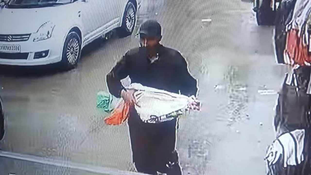Foto - İşgal altındaki İslam beldesinde komutanı indirdiler!