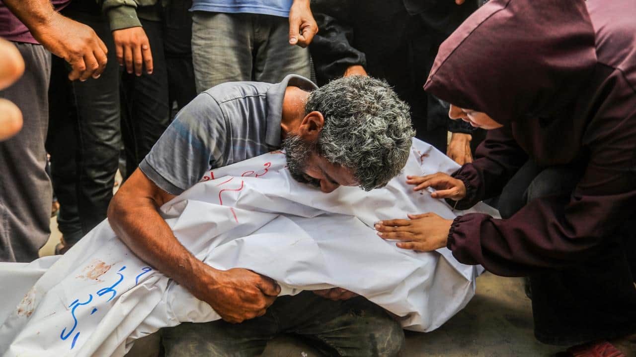Foto - İsrail ateşkese rağmen Gazze’de 8 Filistinliyi daha katletti Siyonist öldürüyor dünya hala izliyor
