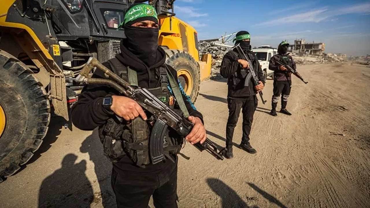 Foto - İsrail uşakları teslim oldu!