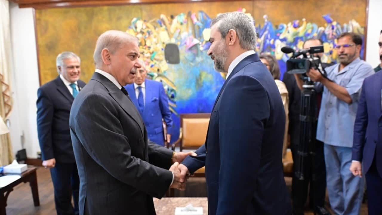 Foto - İsrail'in saldırdığı ülkeden Mekke Anlaşması yorumu: Katılmayı düşünüyoruz!