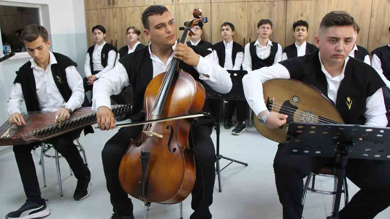 Foto - İsrailli rakibini 12 saniyede tuş etti: ‘Kur’an bülbülü’ hafız artık Galatasaray’da