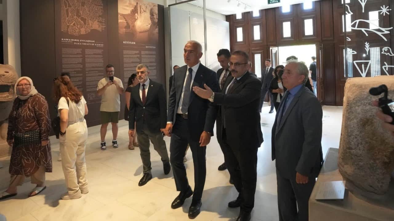 Foto - İstanbul Arkeoloji mizelerinde tarihi dönüşüm: 54 bin çini tek tek restore edildi 