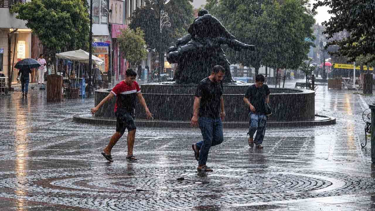 Foto - İstanbul dahil Marmara’da etkili olacak: MGM’den kuvvetli yağış uyarısı!