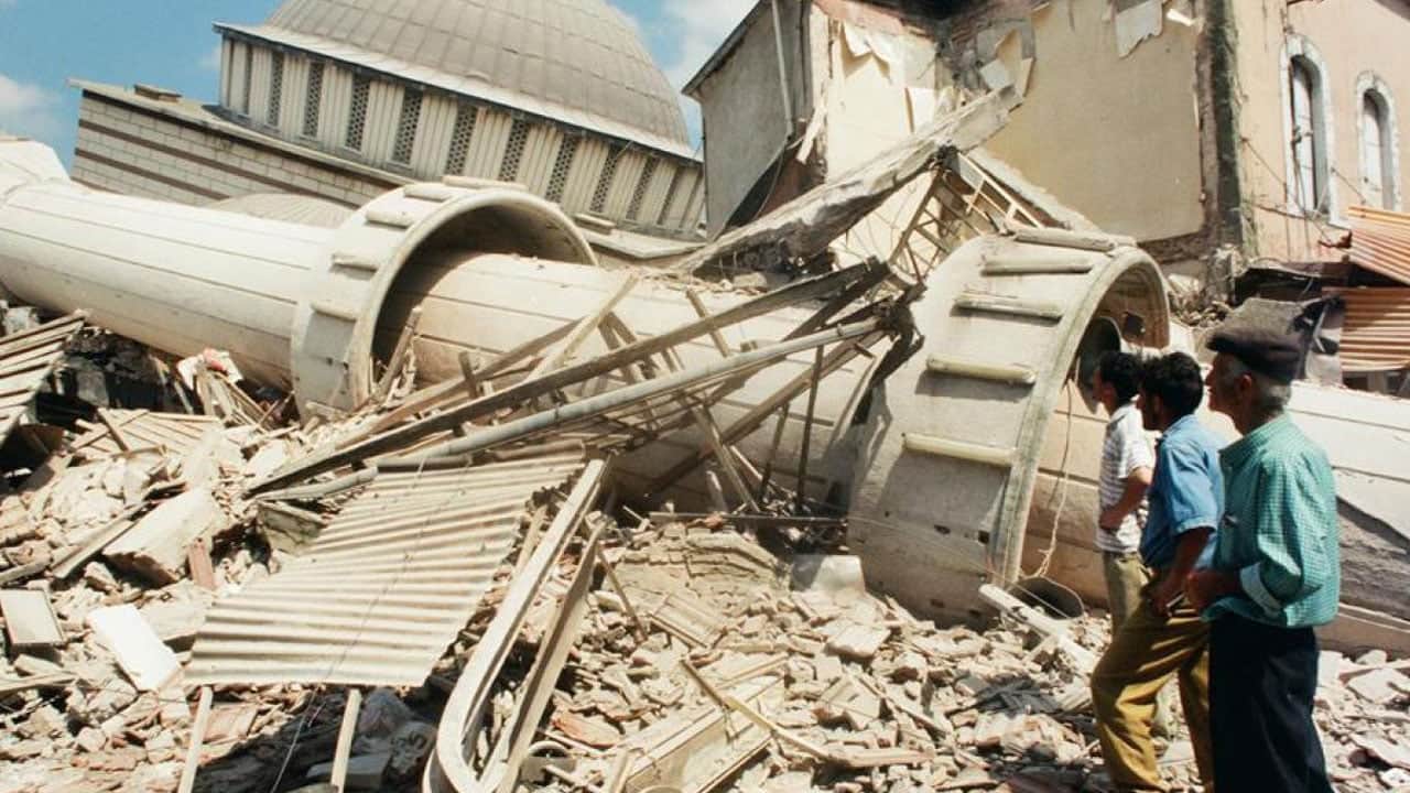 Foto - İstanbul’da beklenen büyük sarsıntı korkusu yeniden alevlendi! Marmara’da bir gecede 51 deprem