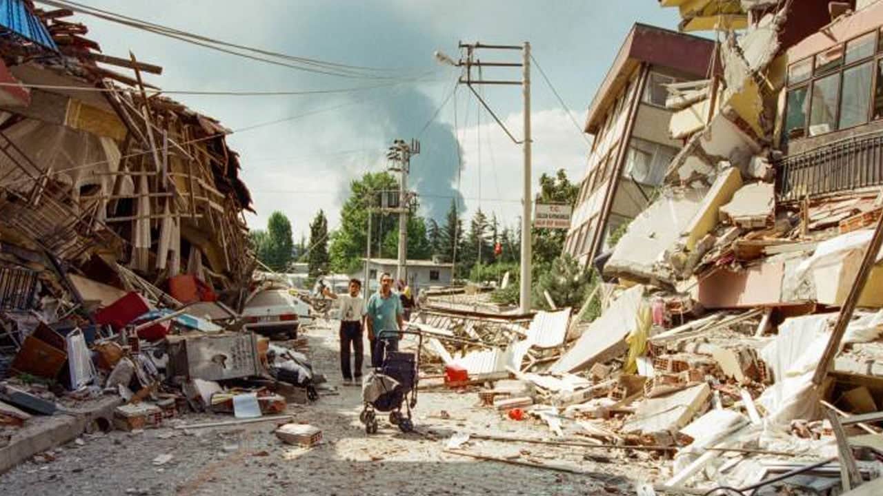 Foto - İstanbul’da beklenen büyük sarsıntı korkusu yeniden alevlendi! Marmara’da bir gecede 51 deprem
