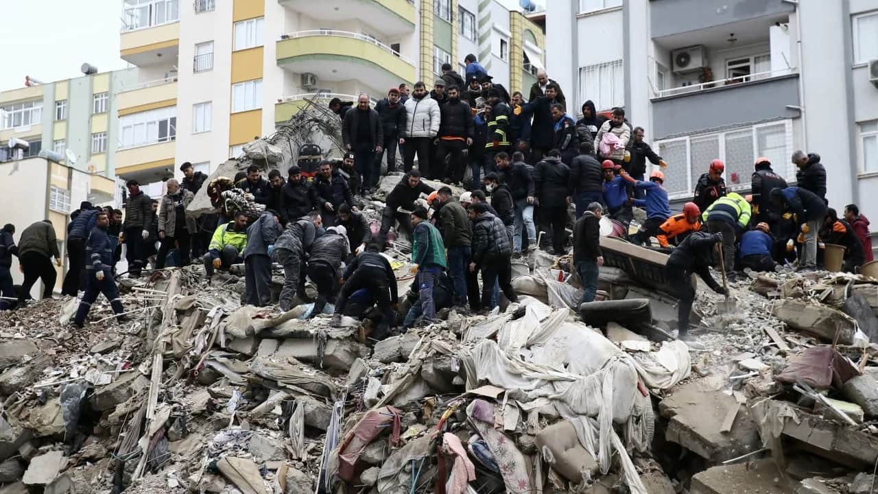 Foto - İstanbul’da beklenen büyük sarsıntı korkusu yeniden alevlendi! Marmara’da bir gecede 51 deprem