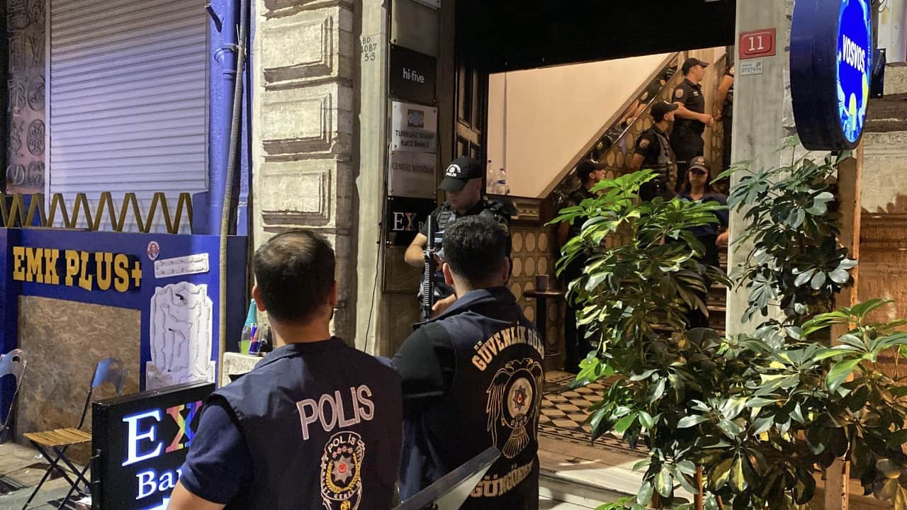 Foto - İstanbul'da çok sayıda mekâna baskın! Polis ve Jandarmadan ortak operasyon