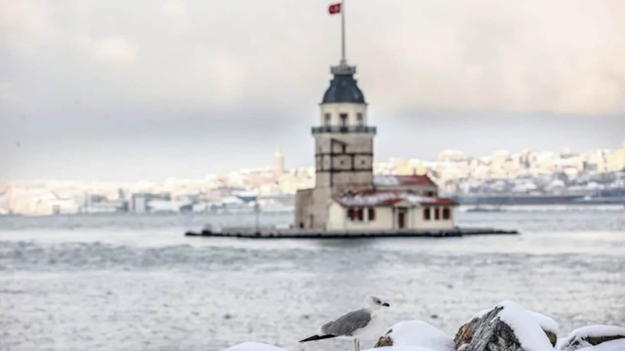 Foto - İstanbul’da kar sürprizi! Dikkat çeken kış tablosu ortaya çıktı