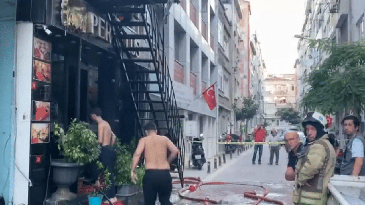 Foto - İstanbul'da korkutan otel yangını: Çok sayıda yaralı var!