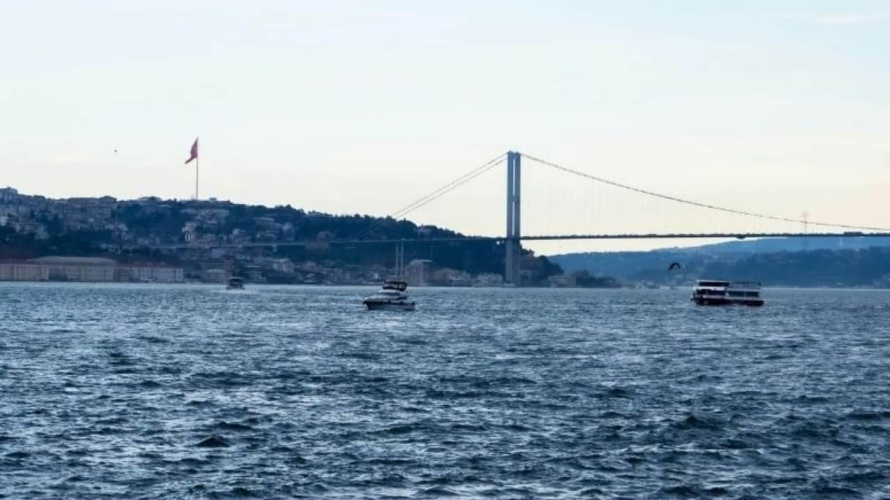 Foto - İstanbul’da Rus gemisi paniği: Boğaz gemi trafiğine hemen kapatıldı