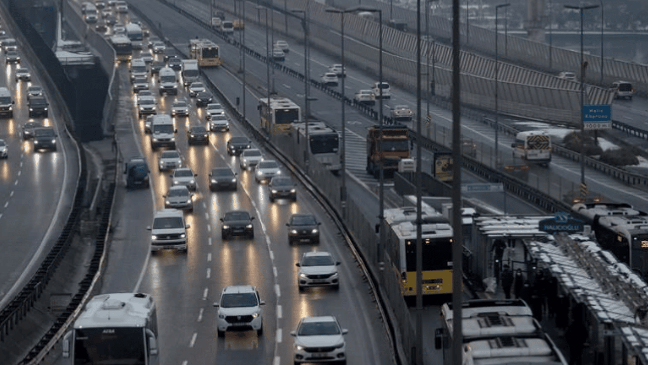 Foto - İstanbul'da trafik kuralları yenilendi! Hız sınırında yeni uygulama