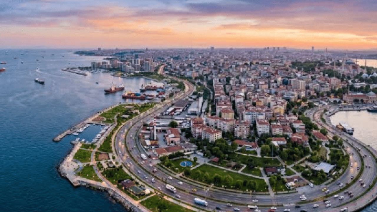 Foto - İstanbul’da yaşayanlar dikkat! Pazar günü bu yollar trafiğe kapatılacak