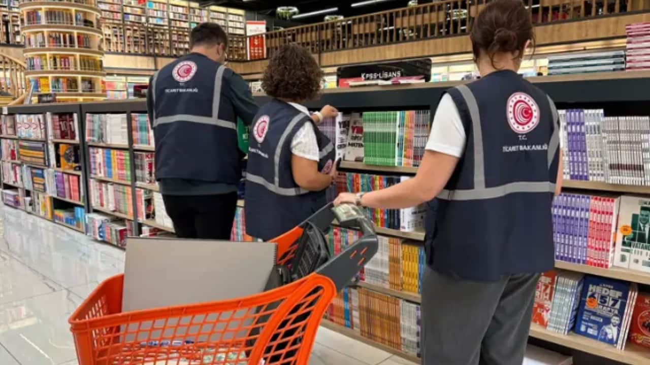 Foto - İstanbul’daki kırtasiyelere denetim: Etiket oyunlarına 997 bin lira ceza