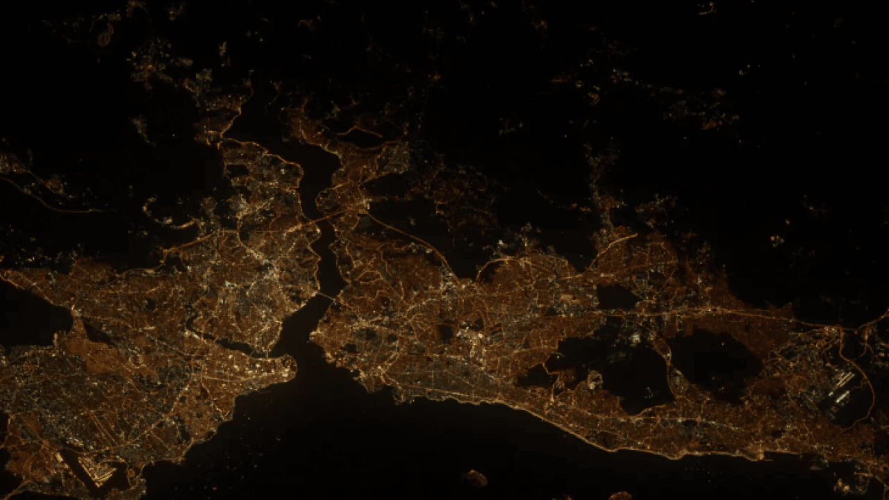 Foto - İstanbul'u bir de böyle görün! NASA fotoğrafları paylaştı!