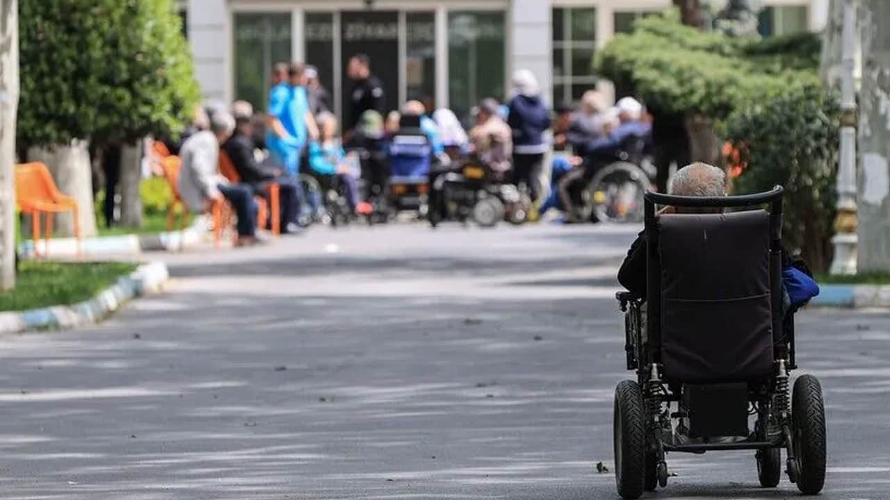 Foto - İşte, 5 soruda yaşlı bakım sigortası! 9,6 milyon kişiyi ilgilendiriyor… Yaşlılar için yeni sigorta modeli geliyor