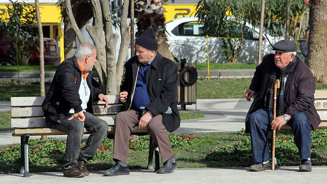 Foto - İşte, 5 soruda yaşlı bakım sigortası! 9,6 milyon kişiyi ilgilendiriyor… Yaşlılar için yeni sigorta modeli geliyor