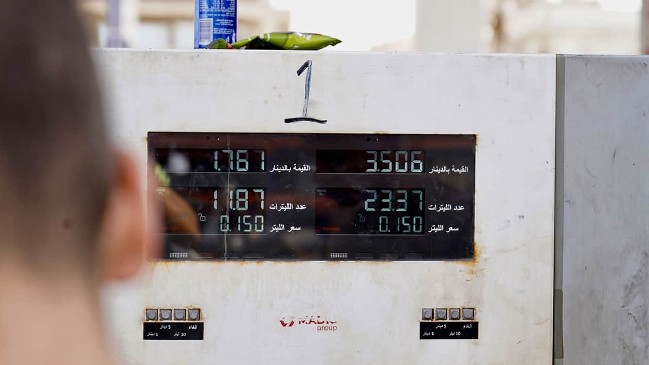 Foto - İşte emperyalistlerin kardeş coğrafyaları getirdiği nokta! Petrol zengini ülkede petrol kuyrukları