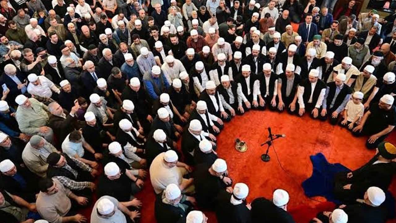 Foto - İşte Türkiye'nin namaz haritası: Sekülerlik arttıkça oran düşüyor!