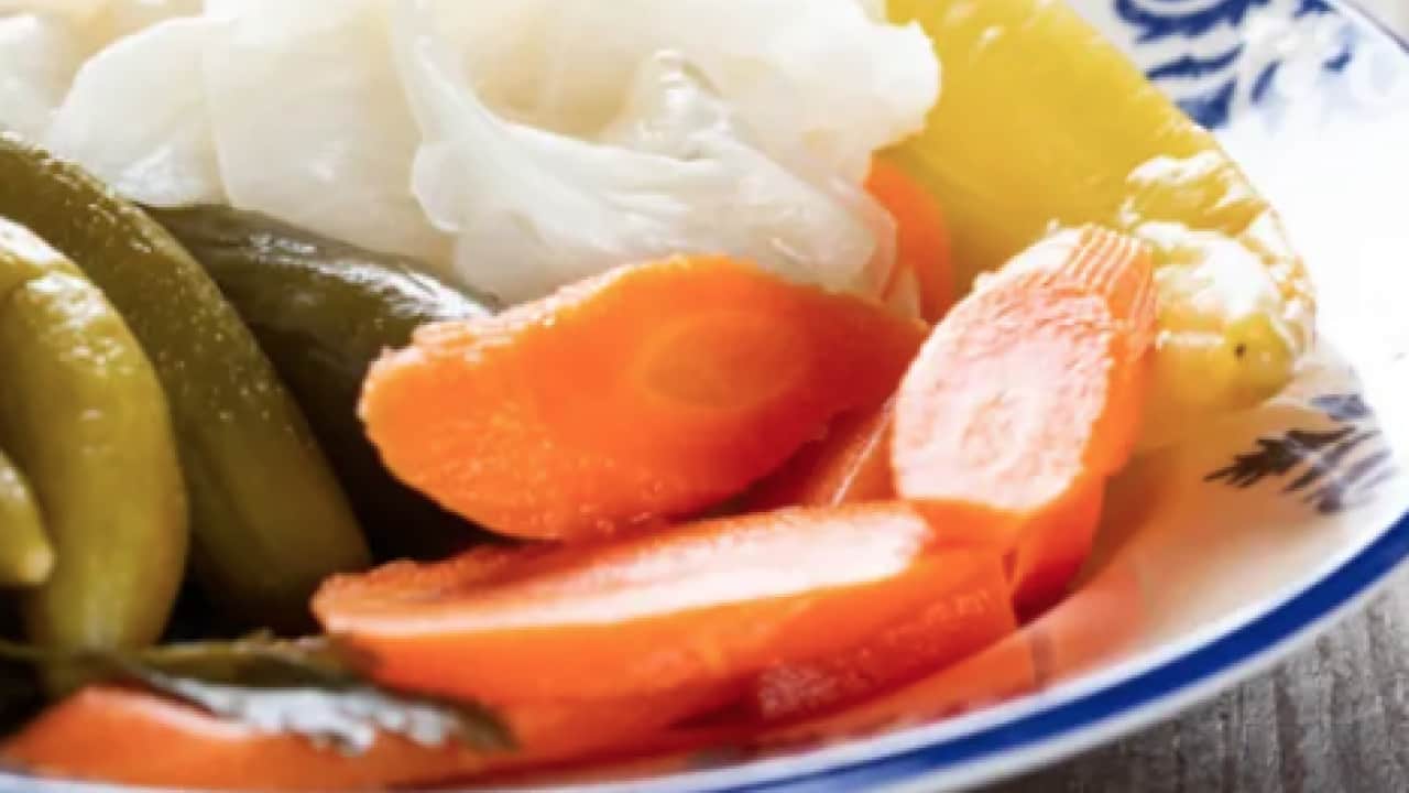 İşte turşu kurmanın püf noktaları... Bu asırlık gelenek yine kış mesaisinin vazgeçilmezi olacak...