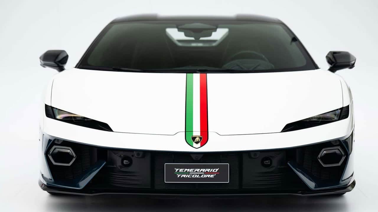 İtalyan bayrağı detaylı tasarım tanıtıldı! Lamborghini’den Temerario’ya özel dokunuş