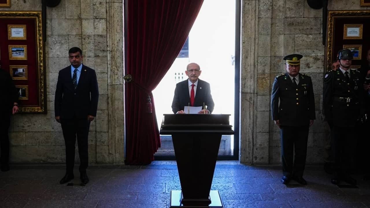Foto - ‘İzin ver hırsızları, yolsuzları atalım’ Ata'sının huzurunda arınma sözü