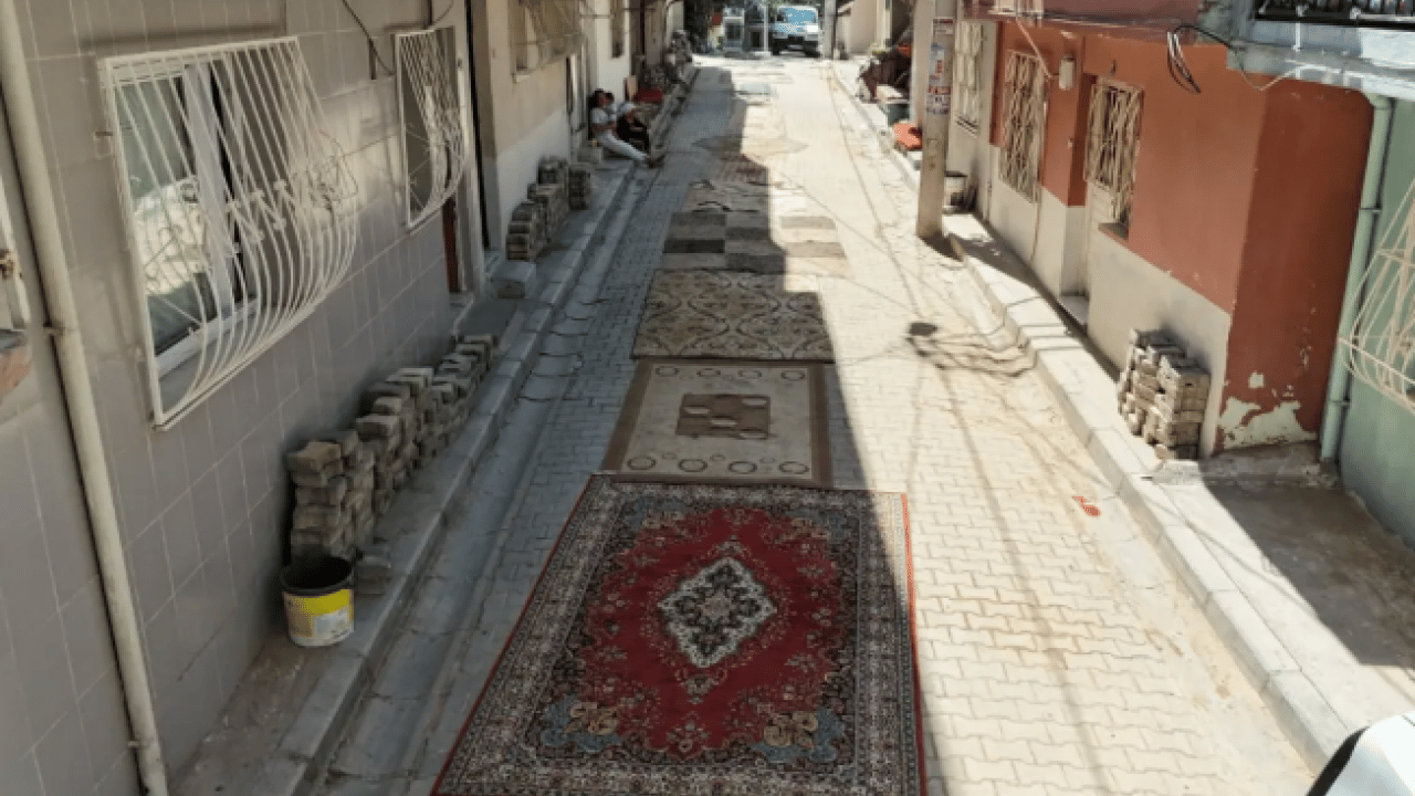 Foto - İzmir'de belediye kılını kıpırdatmadı: Vatandaş çareyi kendi buldu!