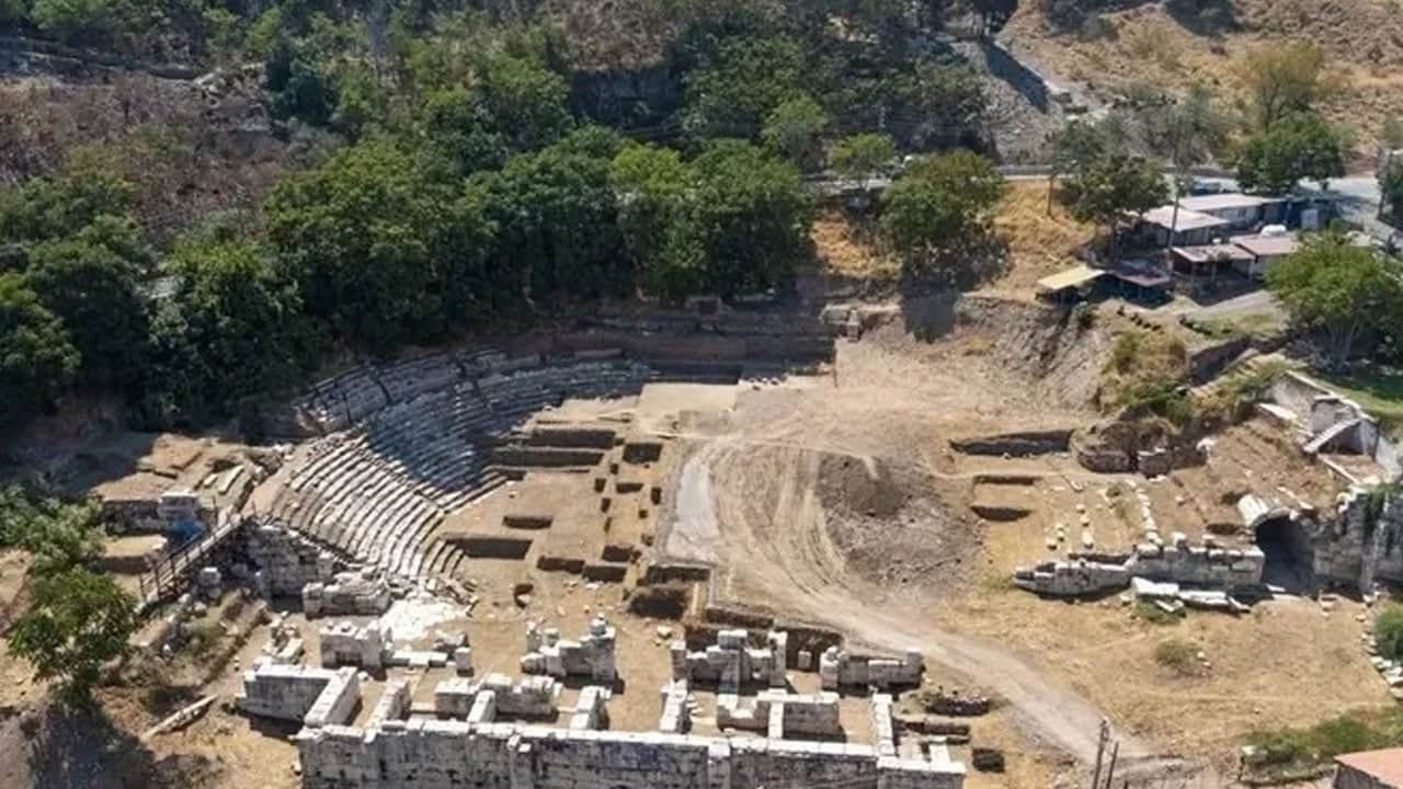 Foto - İzmir’in altındaki büyük sır ortaya çıktı! O tarihteki detayı görenler gözlerine inanamadı...