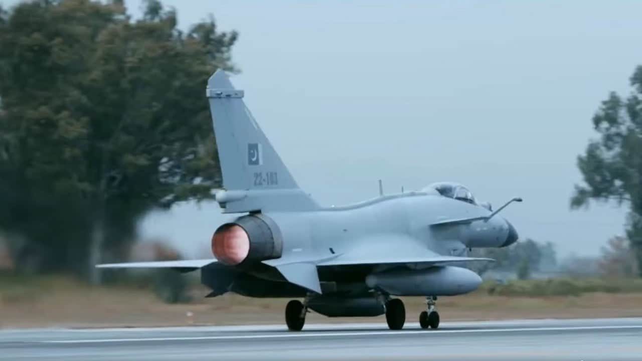 Foto - Kaan alma niyetleri vardı! Hatta TUSAŞ'ı ziyaret etmişlerdi: Çin'den J-10CE savaş uçaklarını aldılar