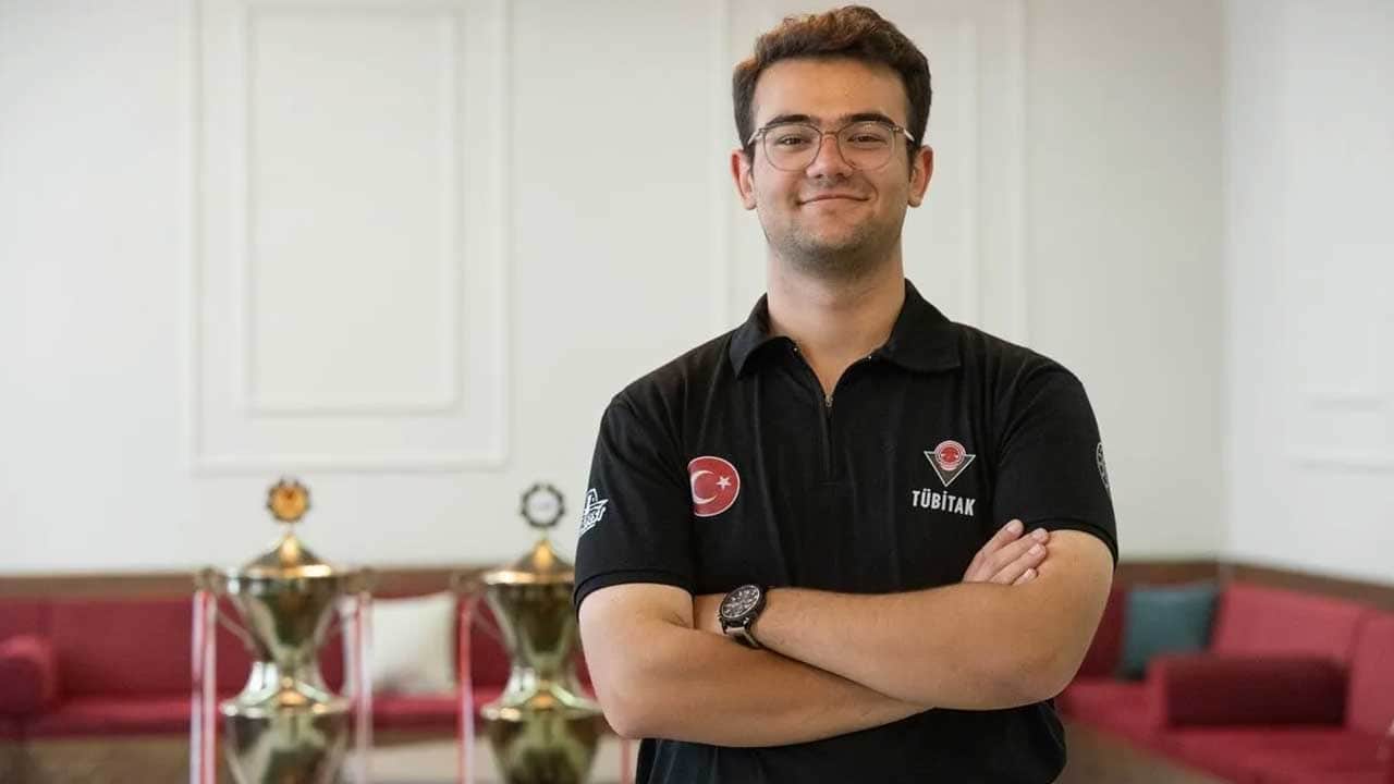 Foto - Kadıköy Anadolu İmam Hatip Lisesi öğrencilerinden gururlandıran başarı